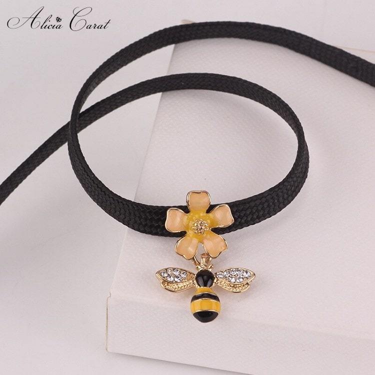 Ras de Cou Abeille Fleurie